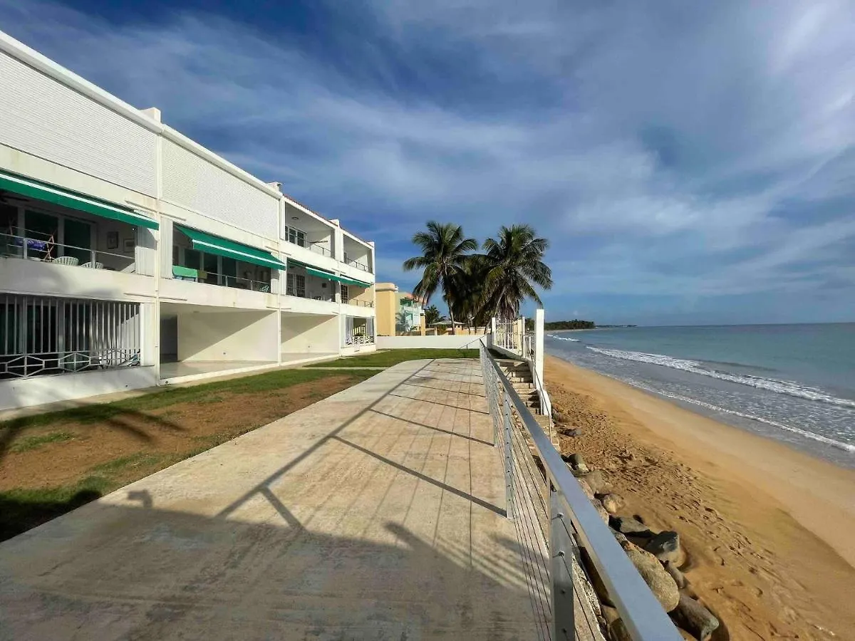 アパート True Beachfront Oasis With Amazing Views Life ルキリョ
