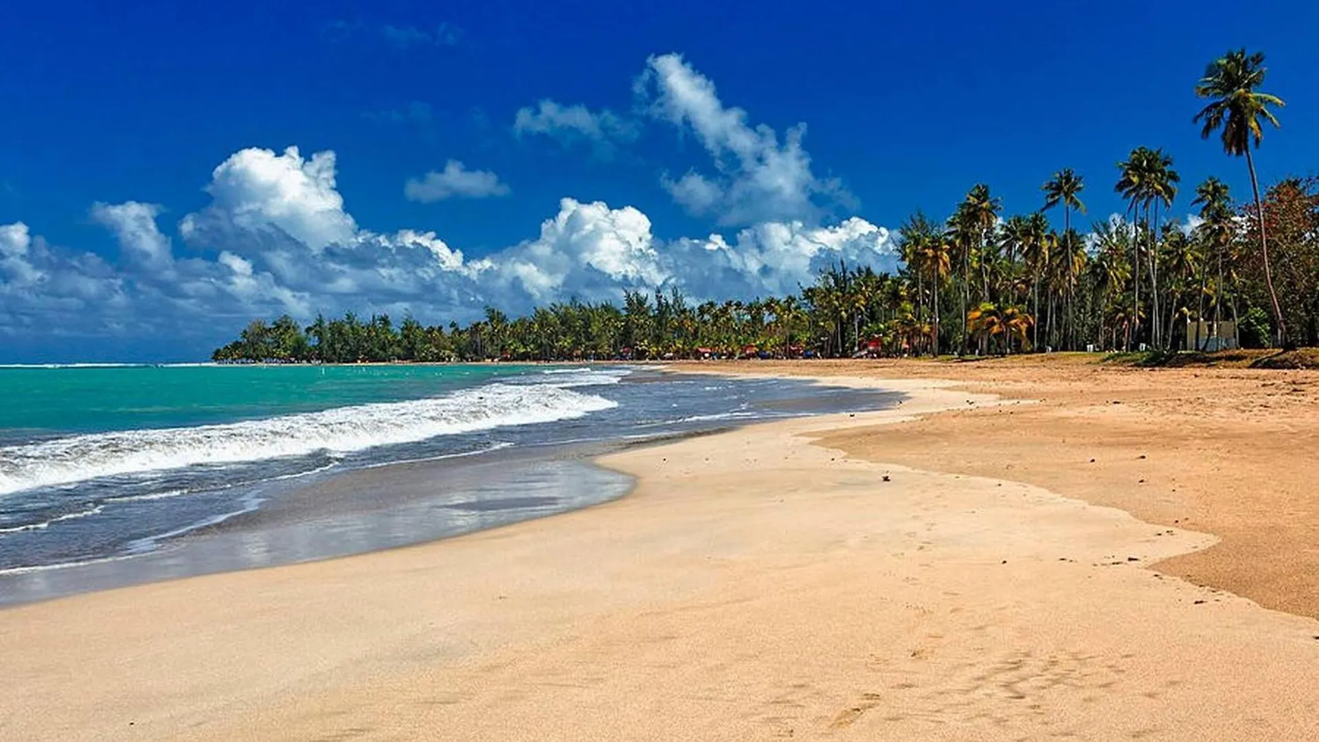 True Beachfront Oasis With Amazing Views Life ルキリョ