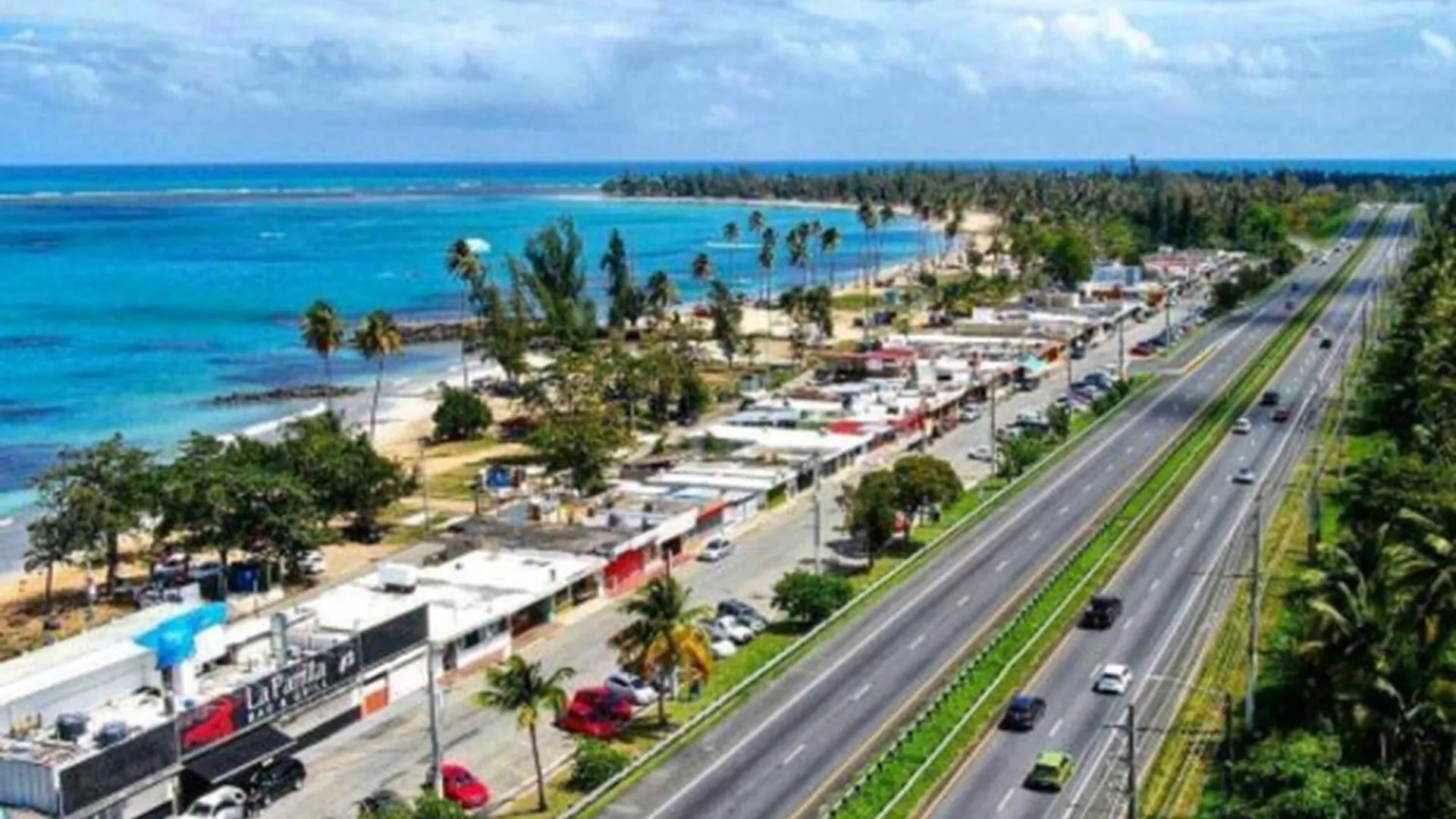 True Beachfront Oasis With Amazing Views Life ルキリョ